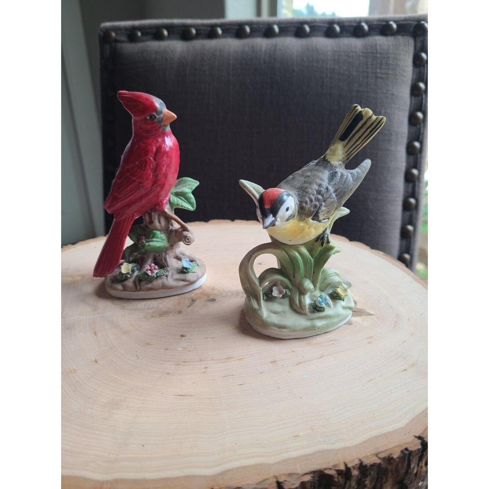 VINTAGE‎ LEFTON BIRD Figurine Cardinal Red and Goldfinch Yellow Lot